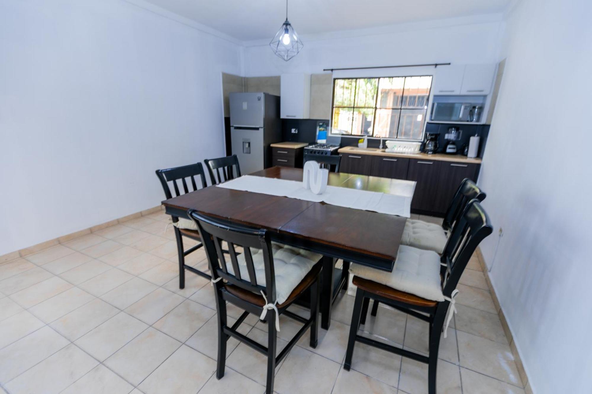 Отель Friendly House Нуэва-Сан-Сальвадор Экстерьер фото