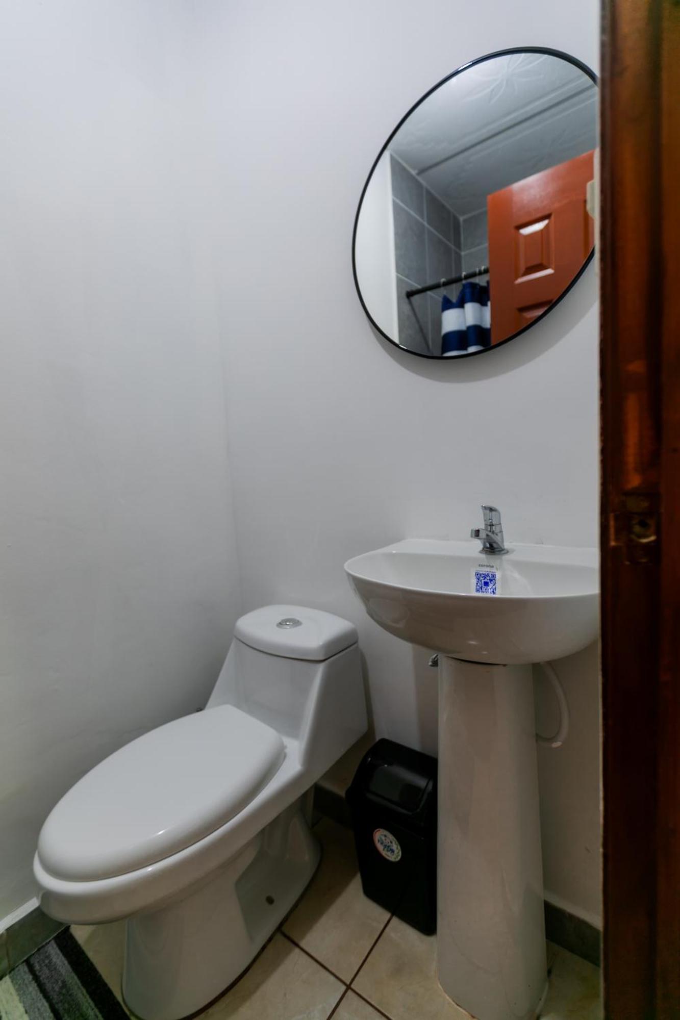 Отель Friendly House Нуэва-Сан-Сальвадор Экстерьер фото